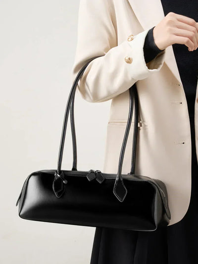 Angie | Luxurious Shoulder Bag in Baguette Style